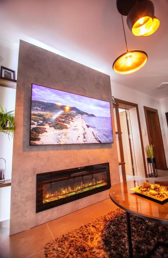 Royal Luxury Apartment Vrsac Extérieur photo