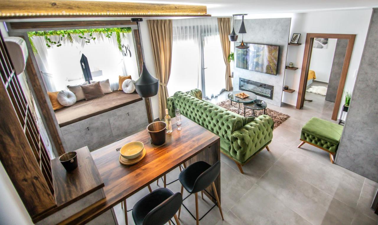 Royal Luxury Apartment Vrsac Extérieur photo