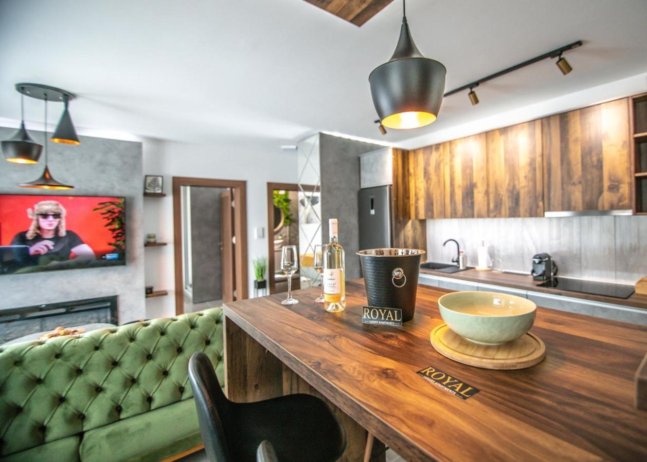 Royal Luxury Apartment Vrsac Extérieur photo