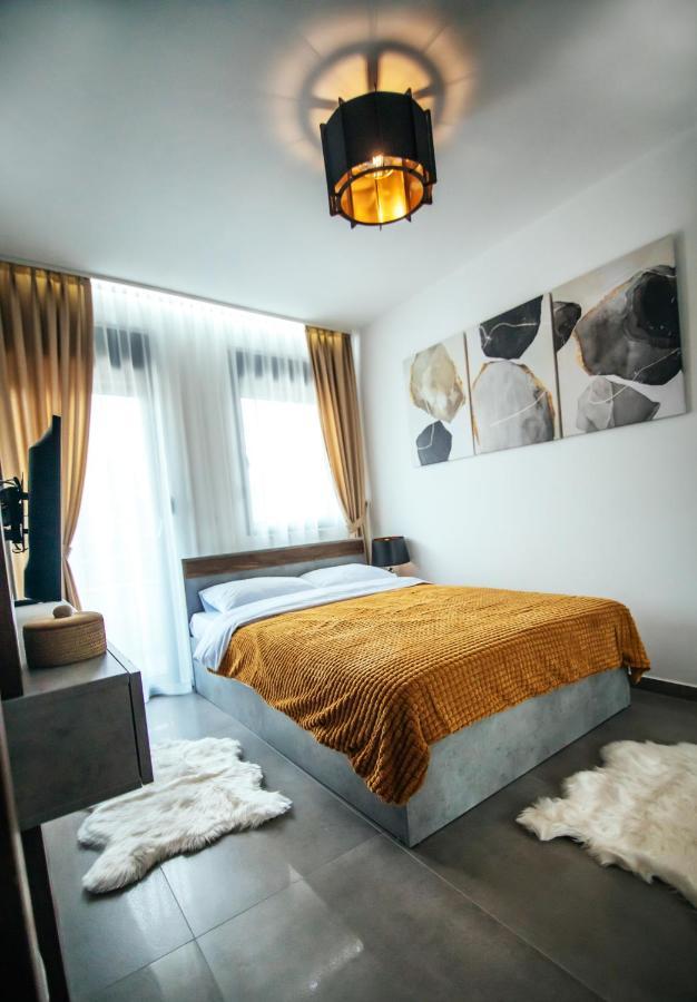 Royal Luxury Apartment Vrsac Extérieur photo